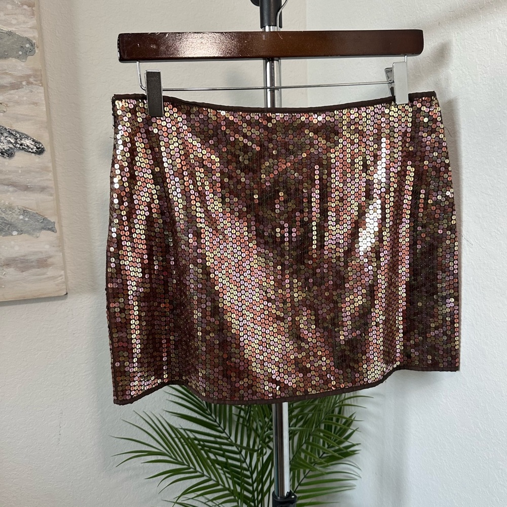 Express Rose Gold Sequin Mini Skirt - Picture 4 of 6